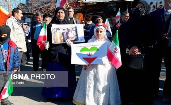 با وجود فشارهای اقتصادی حضور مردم در راهپیمایی ۲۲ بهمن امسال پرشورتر بود