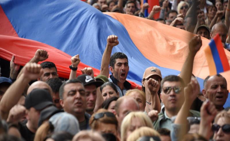 تظاهرات علیه پاشینیان در ارمنستان از سر گرفته شد