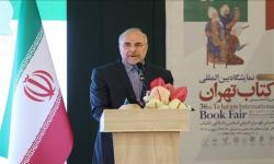 قالیباف: کتاب و کتابخوانی باید در اولویت کشور قرار گیرد