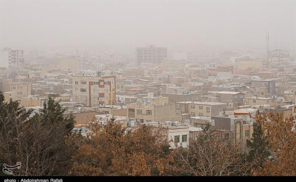وضعیت هوای تهران نارنجی و هوا همچنان آلوده است