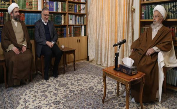 آیت‌الله مکارم شیرازی: با راهکارهای فرهنگی می‌توان مسائل اجتماعی را مدیریت کرد