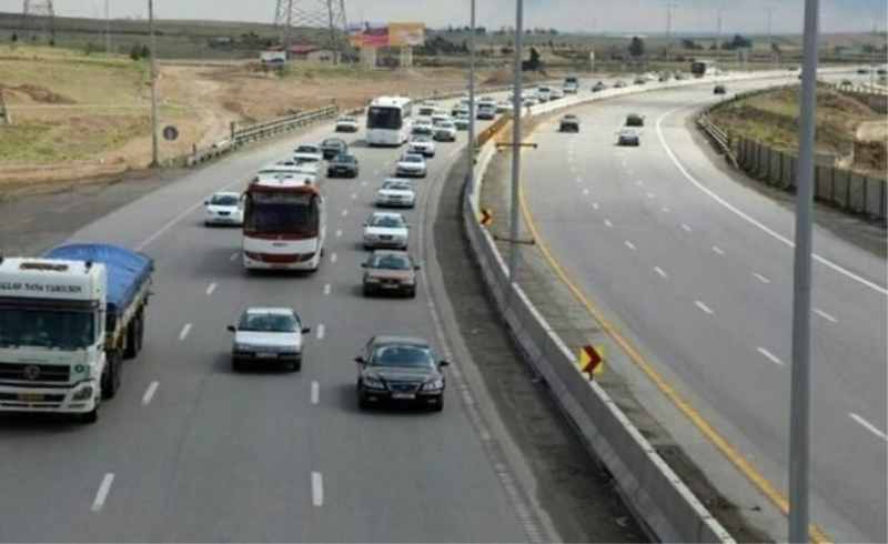 ترافیک در آزادراه قزوین_کرج سنگین است