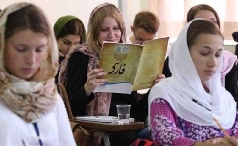 بازنگری سرفصل‌های درسی کرسی‌های زبان فارسی خارج از کشور