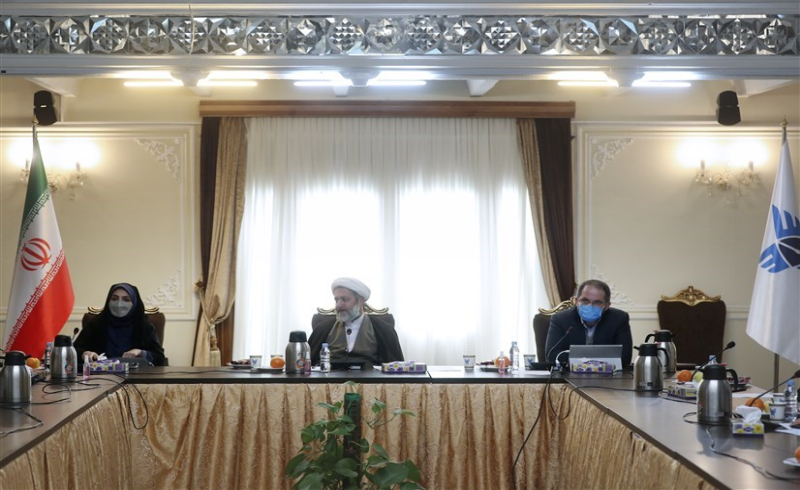 نشست کمیته فرهنگی-تربیتی شورای اسلامی شدن دانشگاه‌ها در دانشگاه آزاد اسلامی برگزار شد